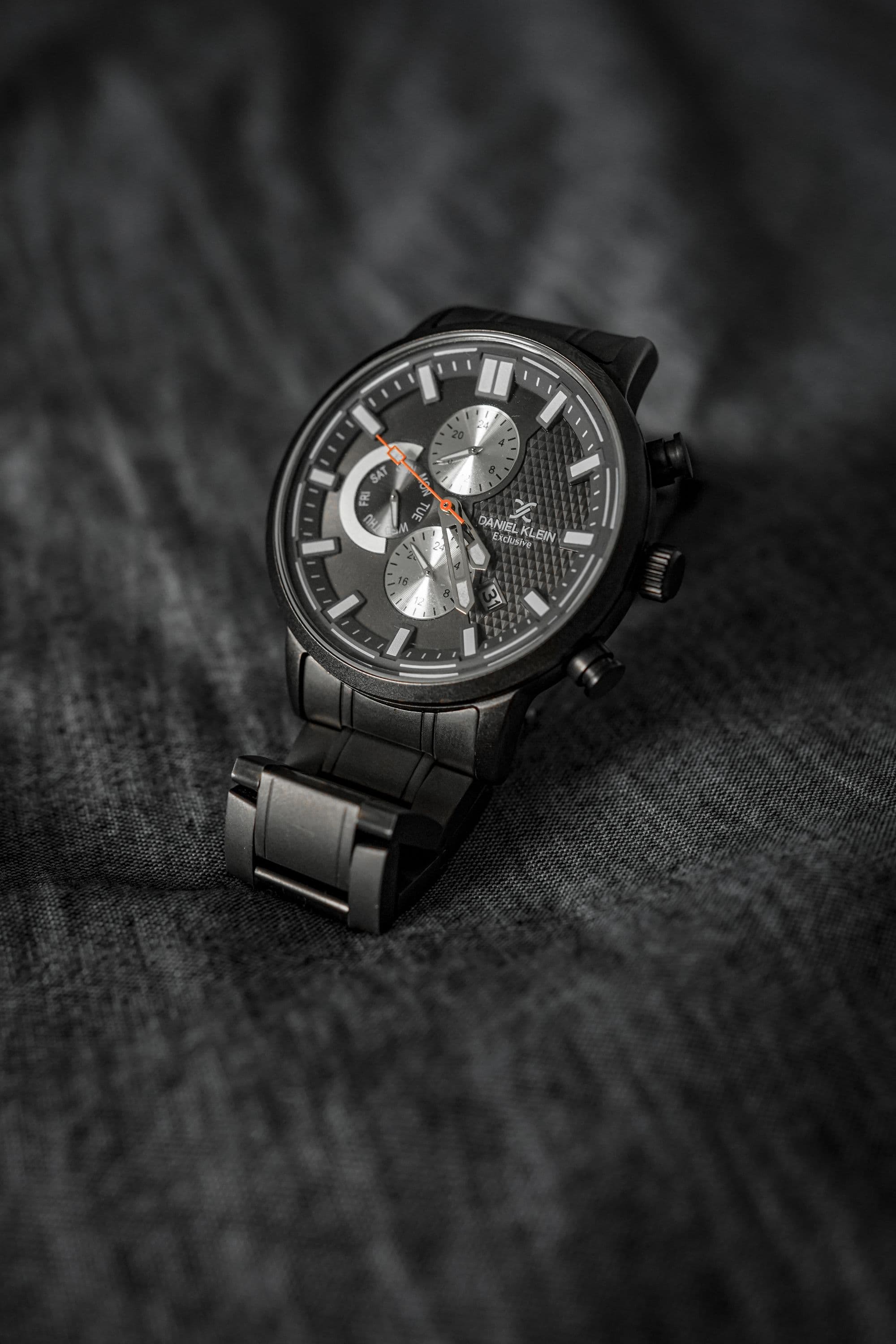 Ani9 Luxury — Le temps, avec élégance
